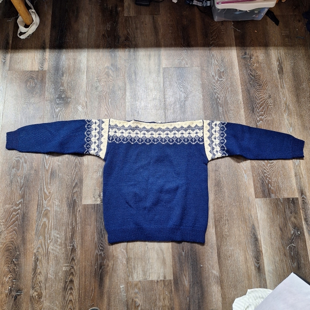 Husfliden BODO Norway Wool Hand Knit Nordic Sweater, Vintage, Size Medium?